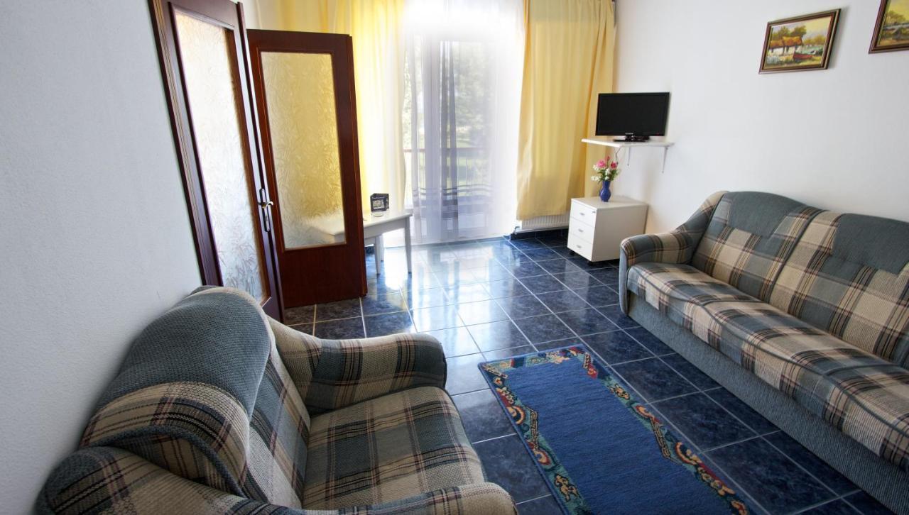 Hotel Central مامايا المظهر الخارجي الصورة