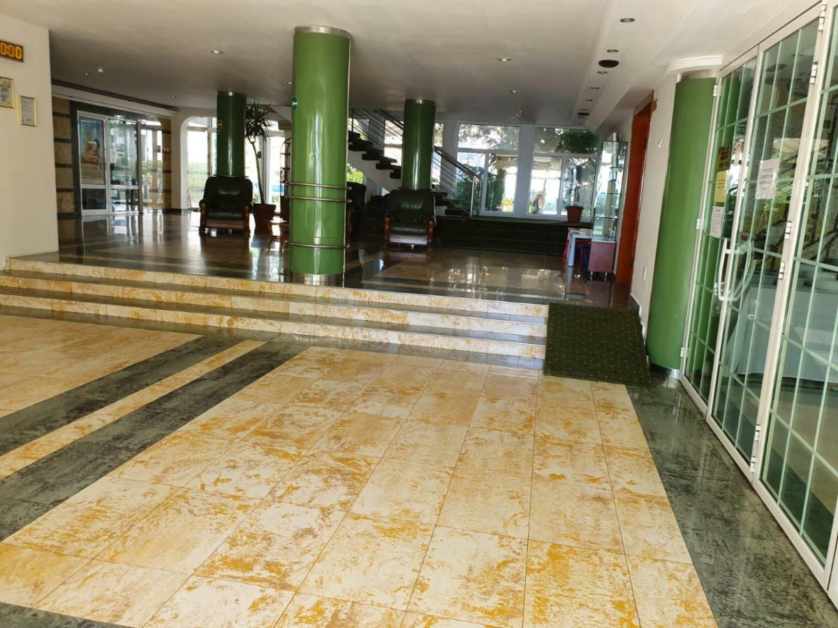 Hotel Central مامايا المظهر الخارجي الصورة